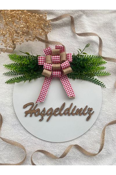 HOBİ55 Στολίδι πόρτας Welcome Natural White Gift Leafed 2023-4 με κόκκινη κορδέλα