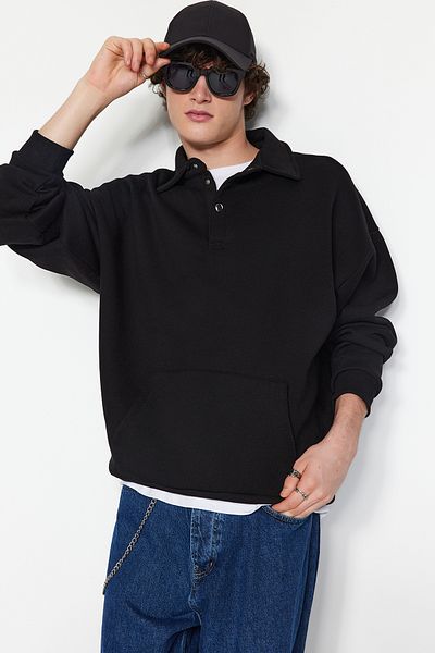 Trendyol Collection Базов черен мъжки риза с голяма/широка риза, яка и джоб, плътен суичър отвътре TMNAW24SW00137