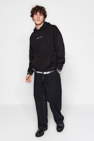 Trendyol Collection Black Oversize/Wide Cut Hooded Fluffy Text Printed Fleece Inside Sweatshirt TMNAW24SW00117