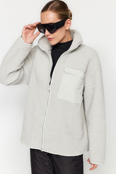 Trendyol Collection Winter Essentials Graues Fleece-Sweatshirt mit Reißverschluss, Stehkragen, langen Ärmeln und Tasche, detailliertes Strick-Sweatshirt TWOAW24SW00071