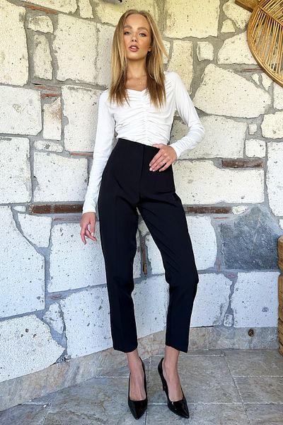 Trend Alaçatı Stili Women's Black High Waist Front Darts Fillet Pocket Pipe Leg Trousers Alc-X10990