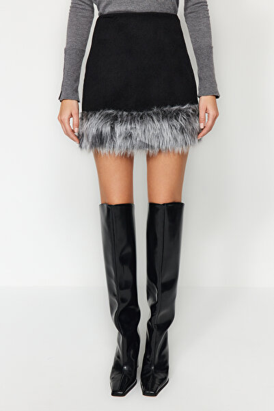 Trendyol Collection Limited Edition - PluSh DETailed Black Super Mini Skirt TWOAW23ET00300