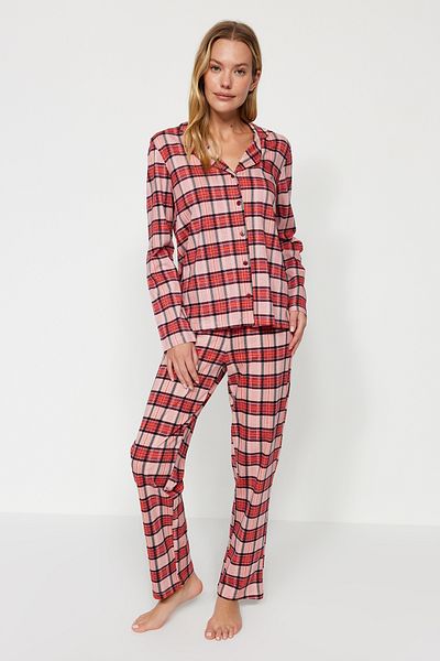 Trendyol Collection Kostkovaný červený bavlněný pyžamový set – košile a kalhoty Thmaw24Pt00246