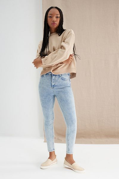 Trendyol Collection Light Blue More Sustainable High Waist Skinny Jeans TWOAW24JE00068