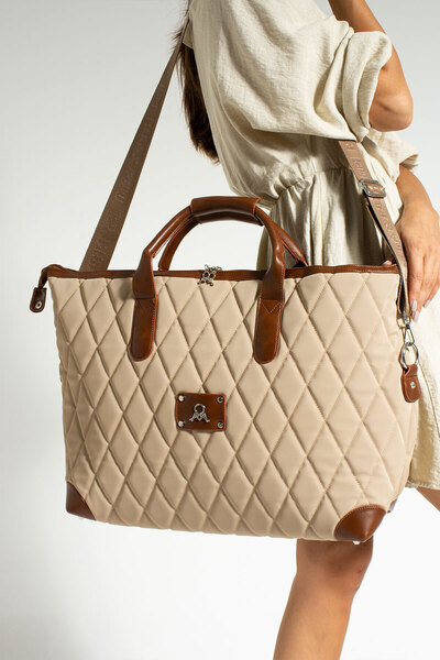 GP GUES POLO حقيبة كتف كابيت ون ميجا للنساء بحزام عمودي قابل للتعديل (حقيبة سفر)