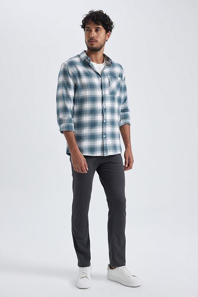 DeFacto Modern Fit Checkered Long Sleeve Shirt U8729az23au