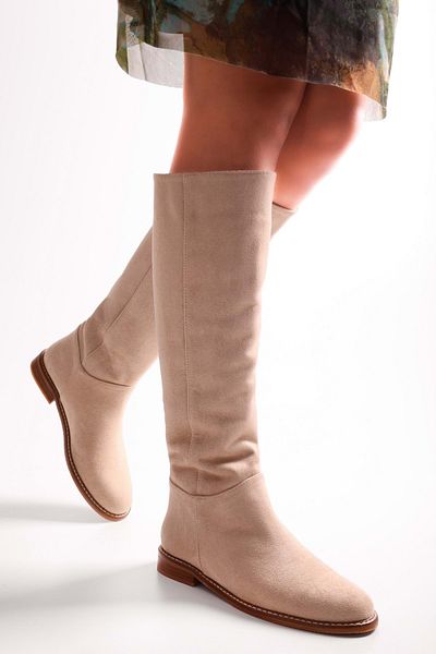 Shoeberry Damen Mori Beige Wildleder Reitstiefel Beige Wildleder
