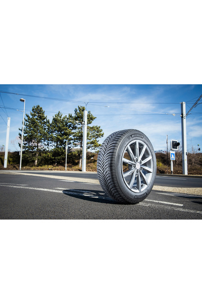 Michelin 235/45R18 98Y XL CROSSCLIMATE + (SON 1 ADET)(2017 ÜRETİM)