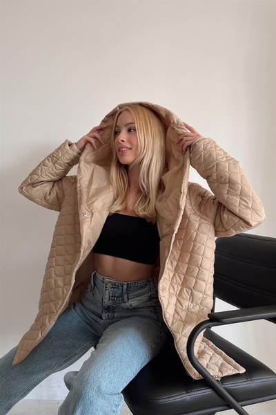 CeyssDesign Oversize Kapitone Kapşonlu Fermuar ve Çıtçıt Kapama Ribana Kol De...