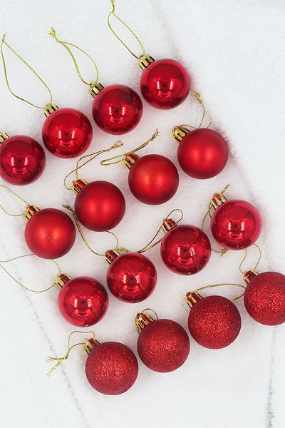 Yusuf Dirik YD Party Supplies Christmas Tree Ball 16 Pieces 4 cm Shiny Glitter Matte Small Size