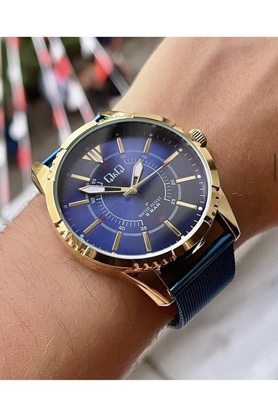 Q&Q  Men's Straw Cord Wristwatch