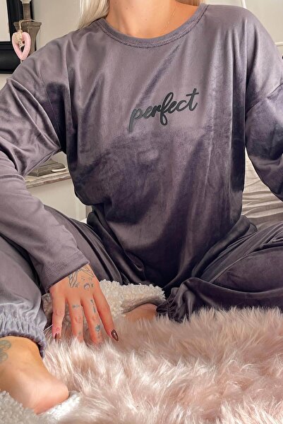 Pijamaevi Füme Perfect Desenli Exclusive Kadife Kadın Pijama Takımı