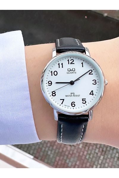 Q&Q Q777J859YW Leather Band Men's Wristwatch + Bracelet Gift