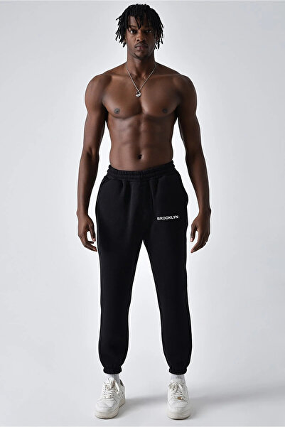 AY MONTANA بنطال رياضي مطبوع عليه بروكلين للرجال من LUNAVISTA