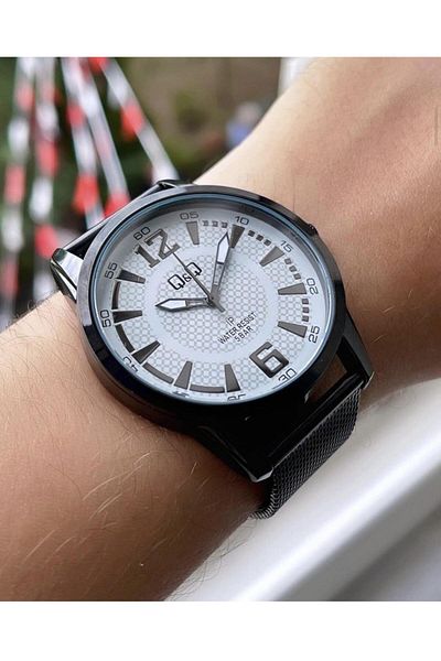 Q&Q Men's Wicker Cord Wristwatch