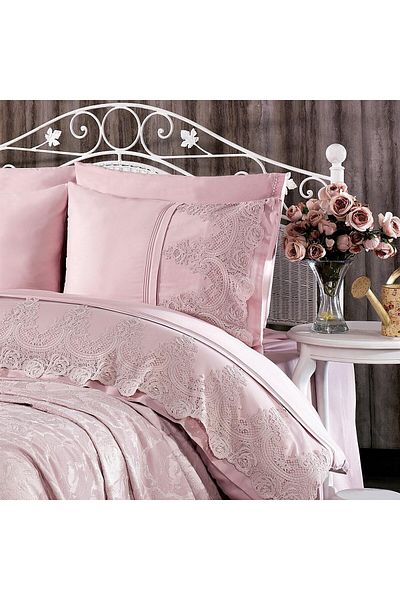 KÜBRAHOME'S Arin Lace Duvet Cover Set + Jacquard Pique 7 Piece Set