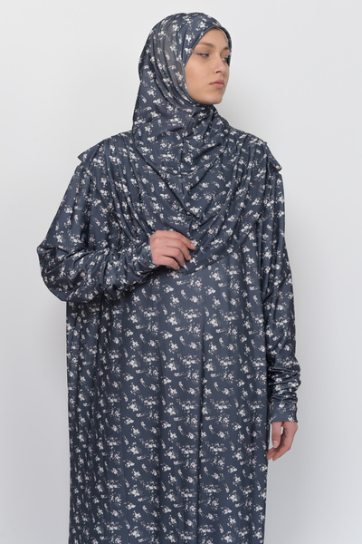 Altobeh Πρακτικό μονοκόμματο λουλουδάτο φόρεμα προσευχής Hijab Lycra με μανίκια 990-0201