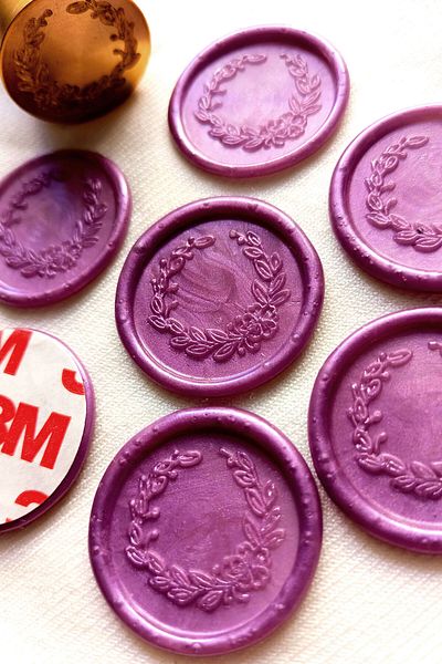 Dekorden 50 adhesive seals - Violet