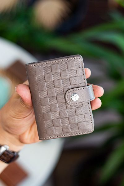 Garbalia Πορτοφόλι Beijing από γνήσιο δέρμα Unisex, μπεζ, με πολλές θήκες για κάρτες και εξωτερική θήκη
