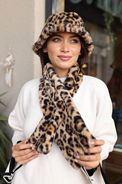 REMSA Women's Plush Scarf Neck Collar Scarf RKB-01 Leopard1