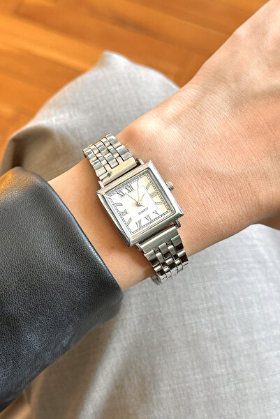 pierrose ساعة يد نسائية فضية اللون بحبل معدني عتيق مربع الحد الأدنى