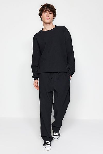Trendyol Collection Black Oversize/Wide Cut Textured Label Detailed Open Leg Sweatpants Tmnaw24Ea00024