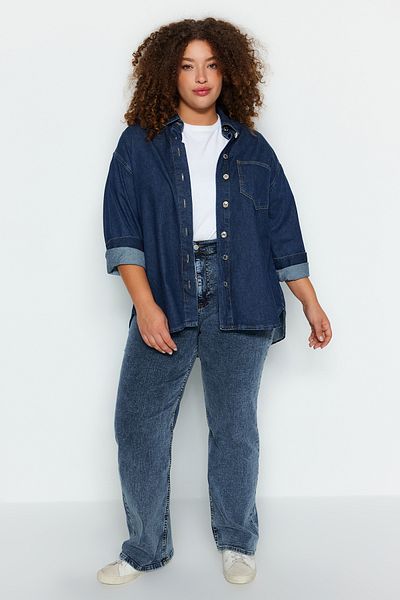 Trendyol Curve Tmavomodrá oversize džínsová košeľa TBBAW24AX00016