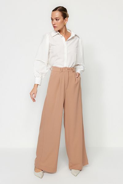 Trendyol Collection Camel Extra Wide Leg / Wide Leg Pleat Detailed Crepe Fabric Knitted Trousers TWOAW24PL00226