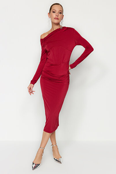 Trendyol Collection Burgundowy dopasowany gorset z dzianiny szczegółowa elegancka suknia wieczorowa TPRAW24EL00053