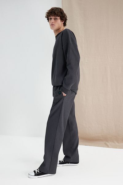 Trendyol Collection Anthracite Textured Sweatpants - Oversize Cut, Label Detailed, Open Leg Tmnaw24Ea00024
