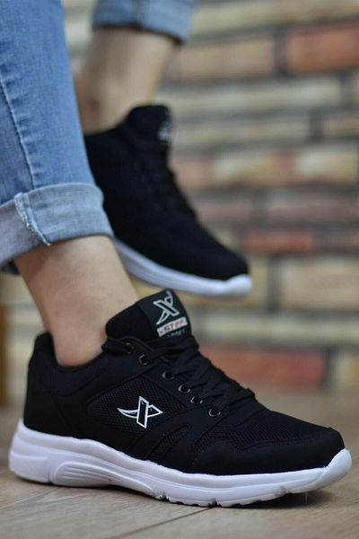 XStep Unisex Black Sports Shoes