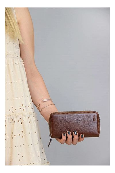 Wia Unisex Rfid Protected Leather Hand Portfolio, Tan 833