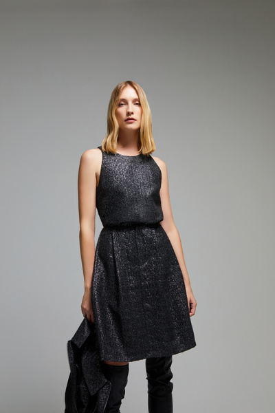 Berr-ın Dokulu Kolsuz Bluz Siyah