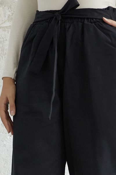 InStyle Norisa Belted Gabardine Carrot Trousers - Black