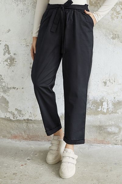 InStyle Norisa Belted Gabardine Carrot Trousers - Black