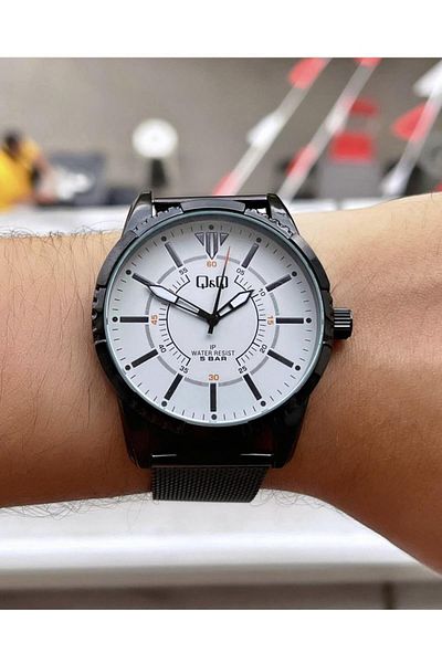 Q&Q Men's Wicker Cord Wristwatch