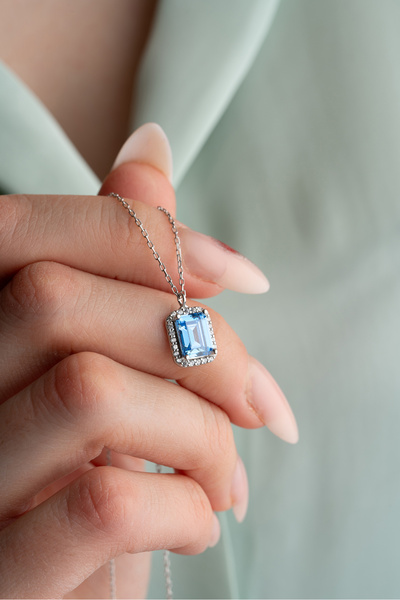 Nereze 925 Ayar Gümüş Baget Mavi Zirkon Taşlı Tektaş Kolye