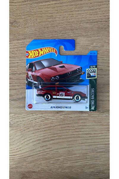 HOT WHEELS - ألفا روميو - كوي هوبي - متسابقون ريترو