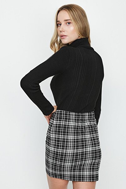 Select Moda Fusta mini tricotată în carouri de damă