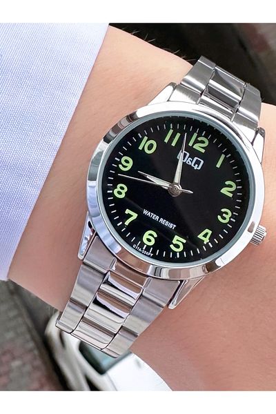 Q&Q QZ5571J92Y Silver Color Women's Wristwatch
