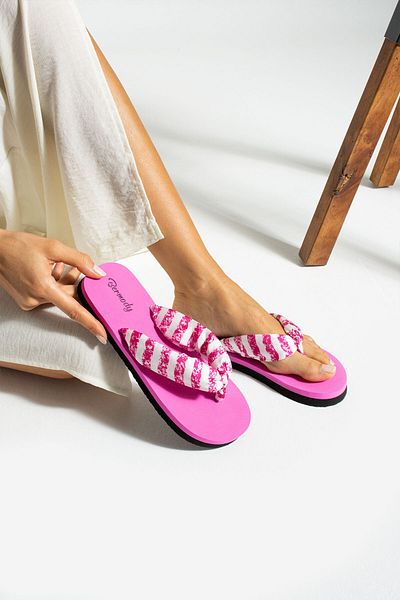 Bermody Bella Pink Chiffon Puff Fabric Flip Flops Painless Beach Slippers