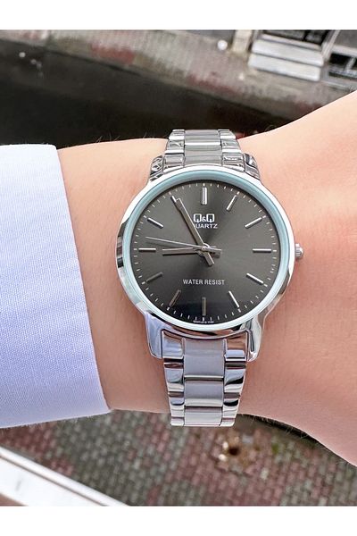 Q&Q QZ5571J95Y Silver Color Women's Wristwatch