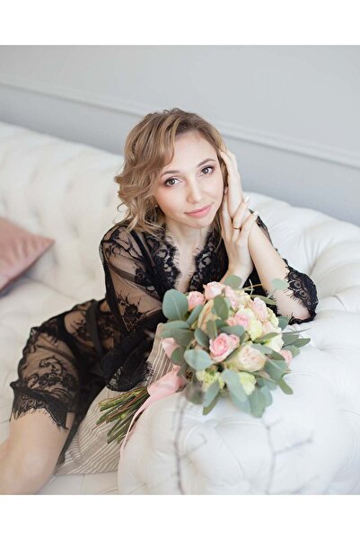 nuriçgiyim Rochie scurtă din dantelă