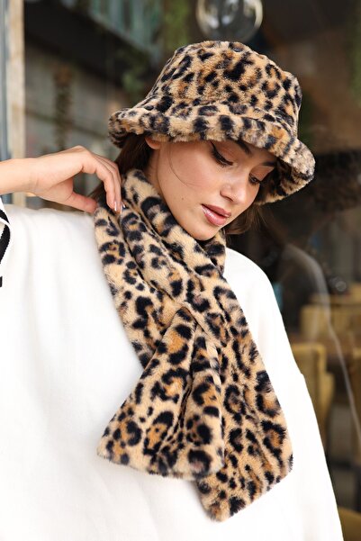 REMSA Women's Plush Scarf Neck Collar Scarf RKB-01 Leopard1