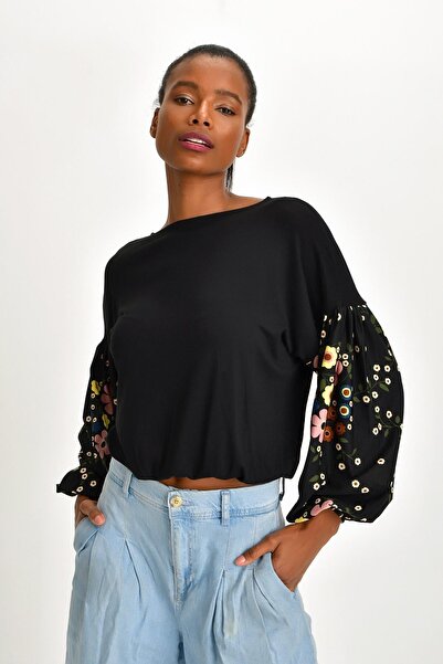 Quincey Sleeve Detailed Blouse