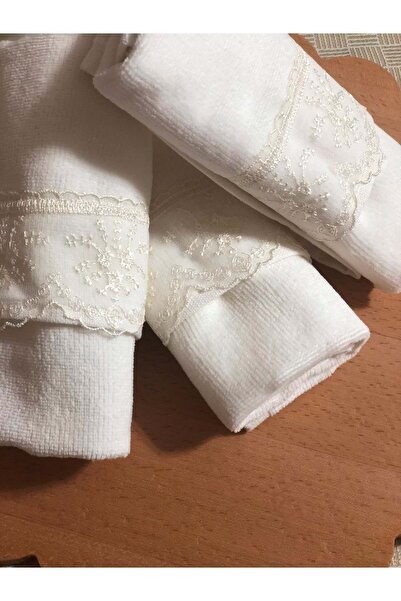 Romans Bridal Lace Triple Boxed 30x50 Towel