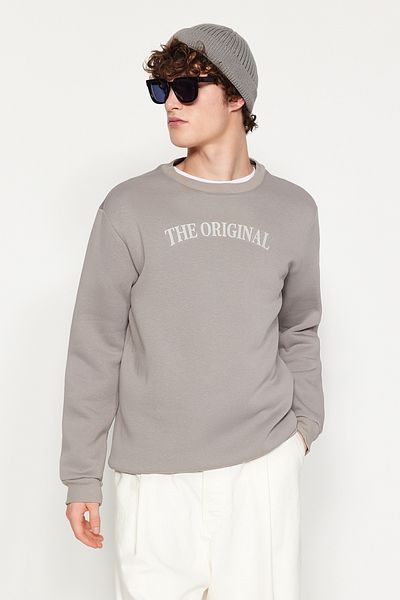 Trendyol Collection Φούτερ με στάμπα σε πολικό γκρι κείμενο - κανονική κοπή TMNAW24sw00183