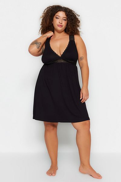 Trendyol Curve Czarna koronkowa koszula nocna z dzianiny TBBSS22GC0050