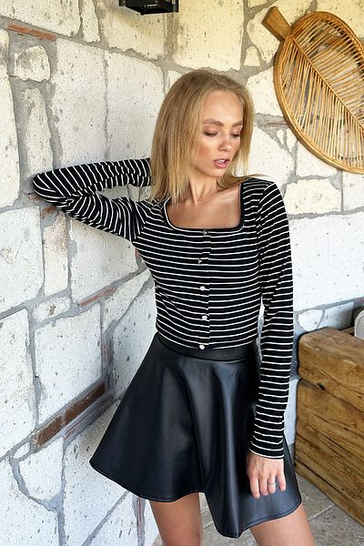 Trend Alaçatı Stili Γυναικεία Μαύρος Τετράγωνος Γιακάς Πέτρινη Μπλούζα με Ριγέ Alc-X10956