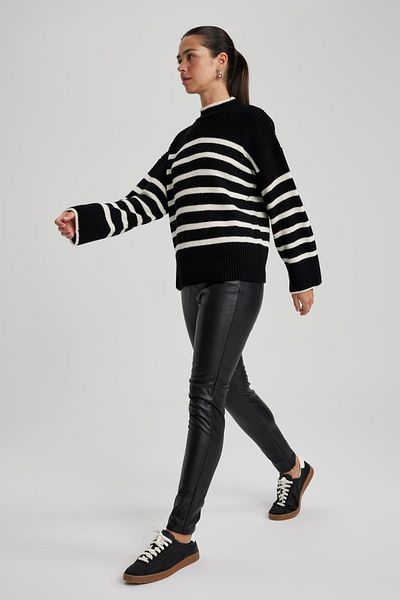 DeFacto Faux Leather Basic Plain Zippered Leg High Waist Leggings V4703Az23Wn